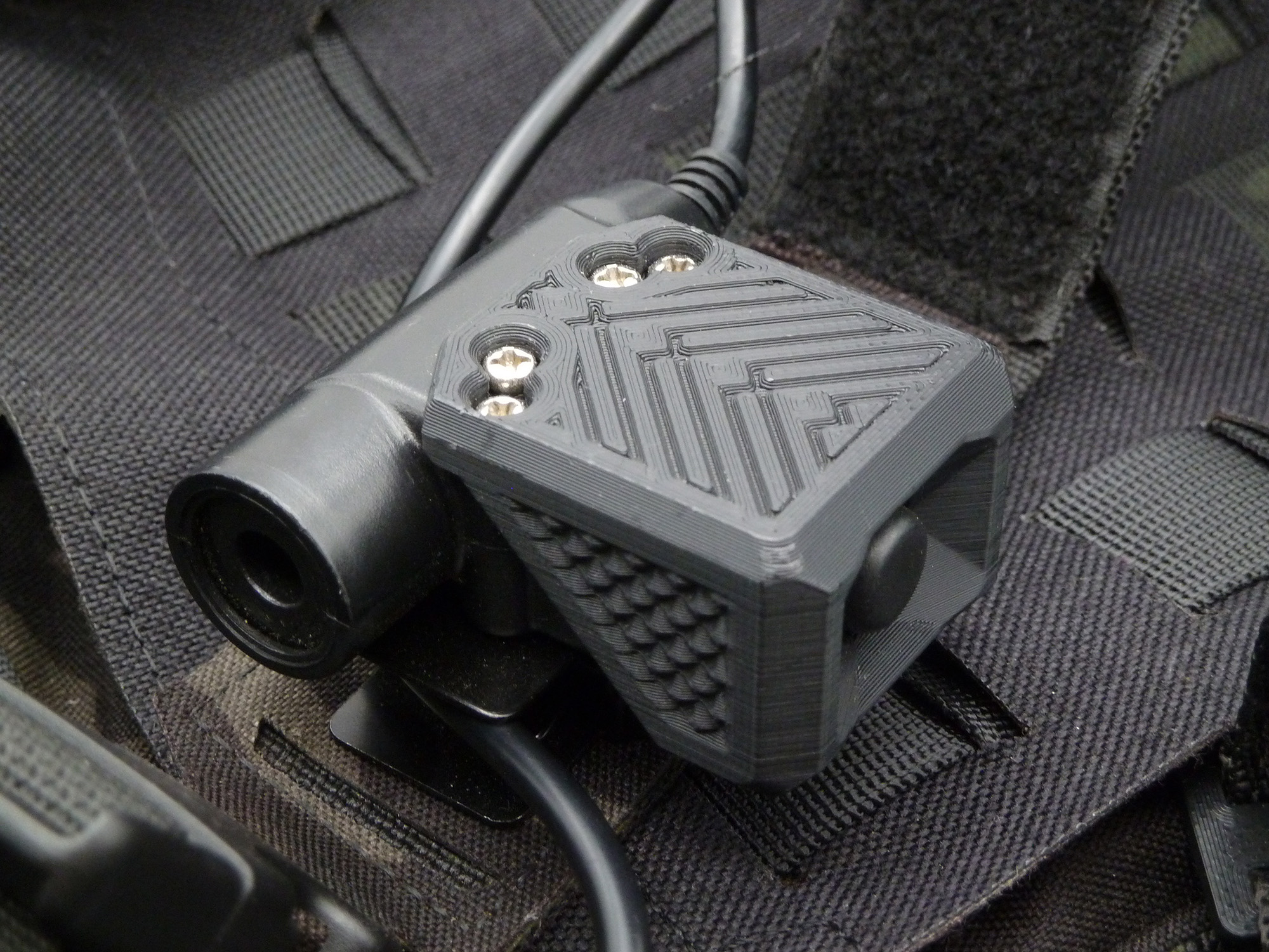 Hex-Pattern Cylindrical Silencer